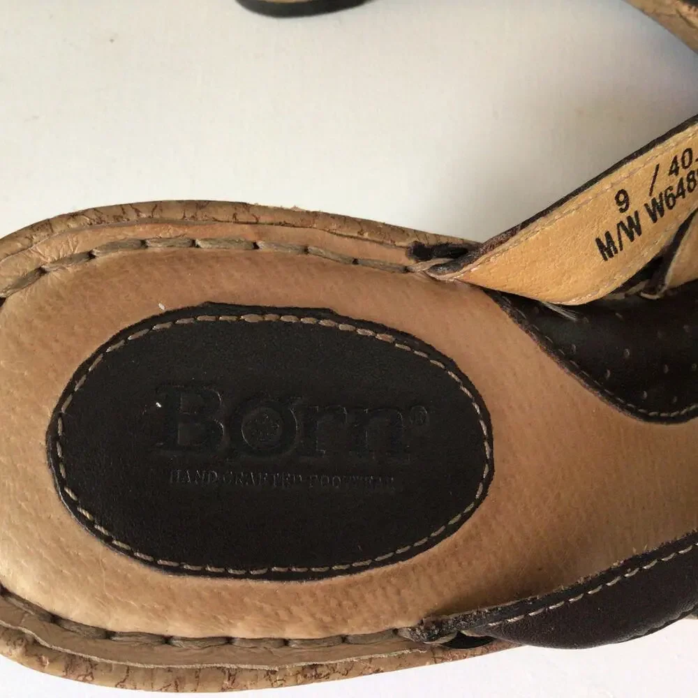 Born Slip On Brown Leather Sandals Sz 9